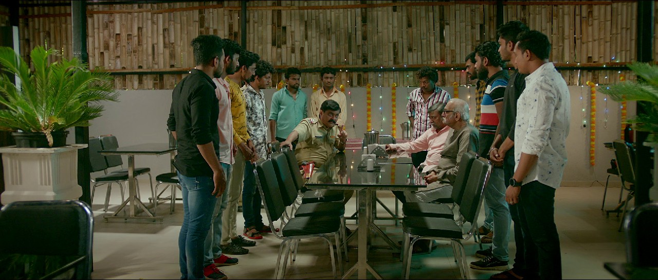 Pillu Bachelor (2023) AMZN.WEB-DL Marathi 1080p HEVC DDP 5.1 ESub CineVood.mkv.0000